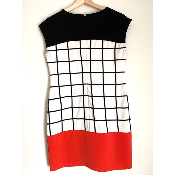 Romeo & Juliet Couture Embroidered Dress - Picture 3 of 4